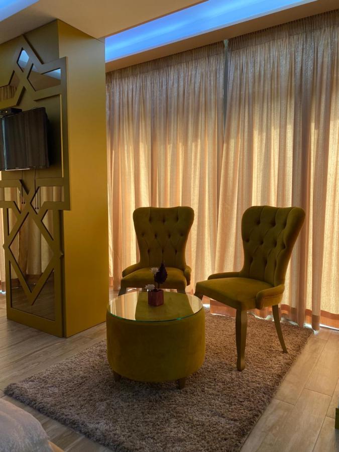 Hotel New W