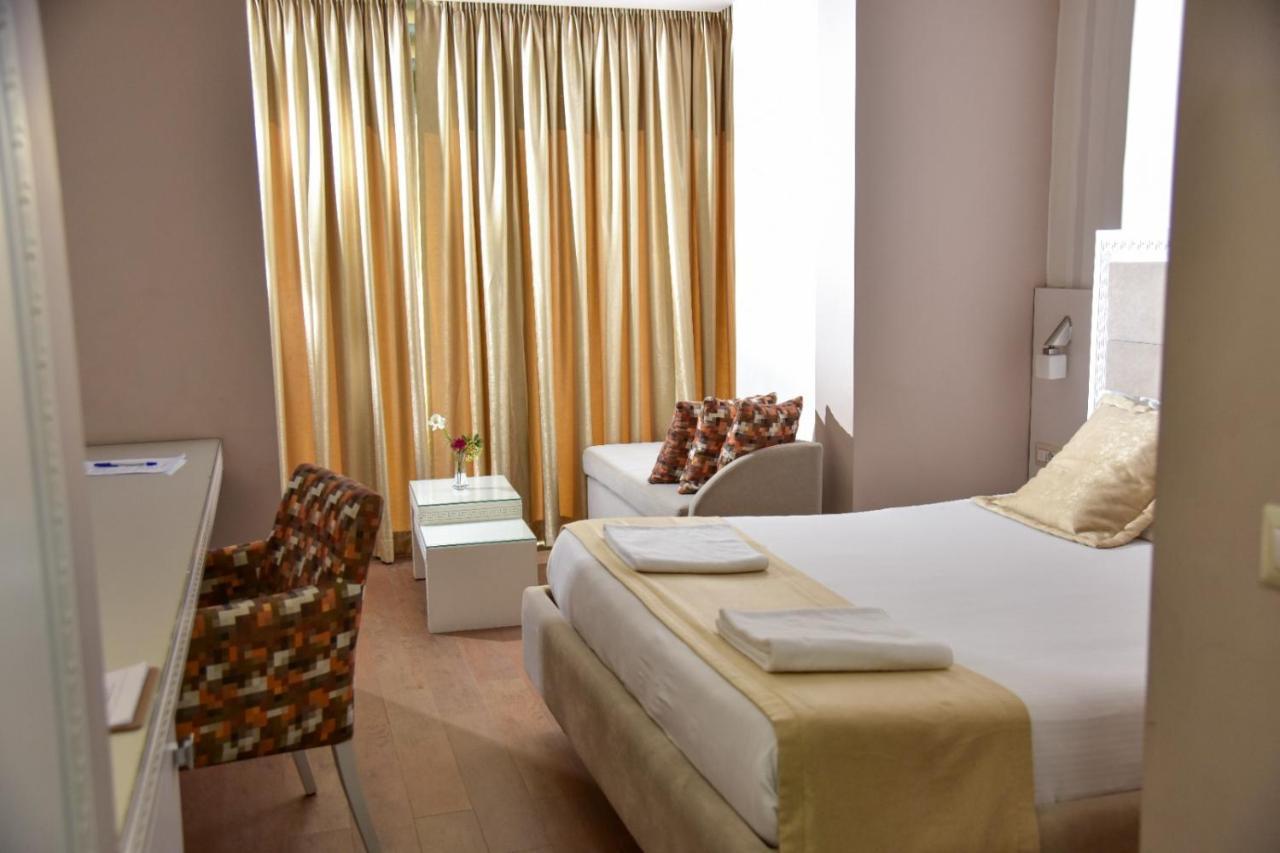 New W 4* Tirana